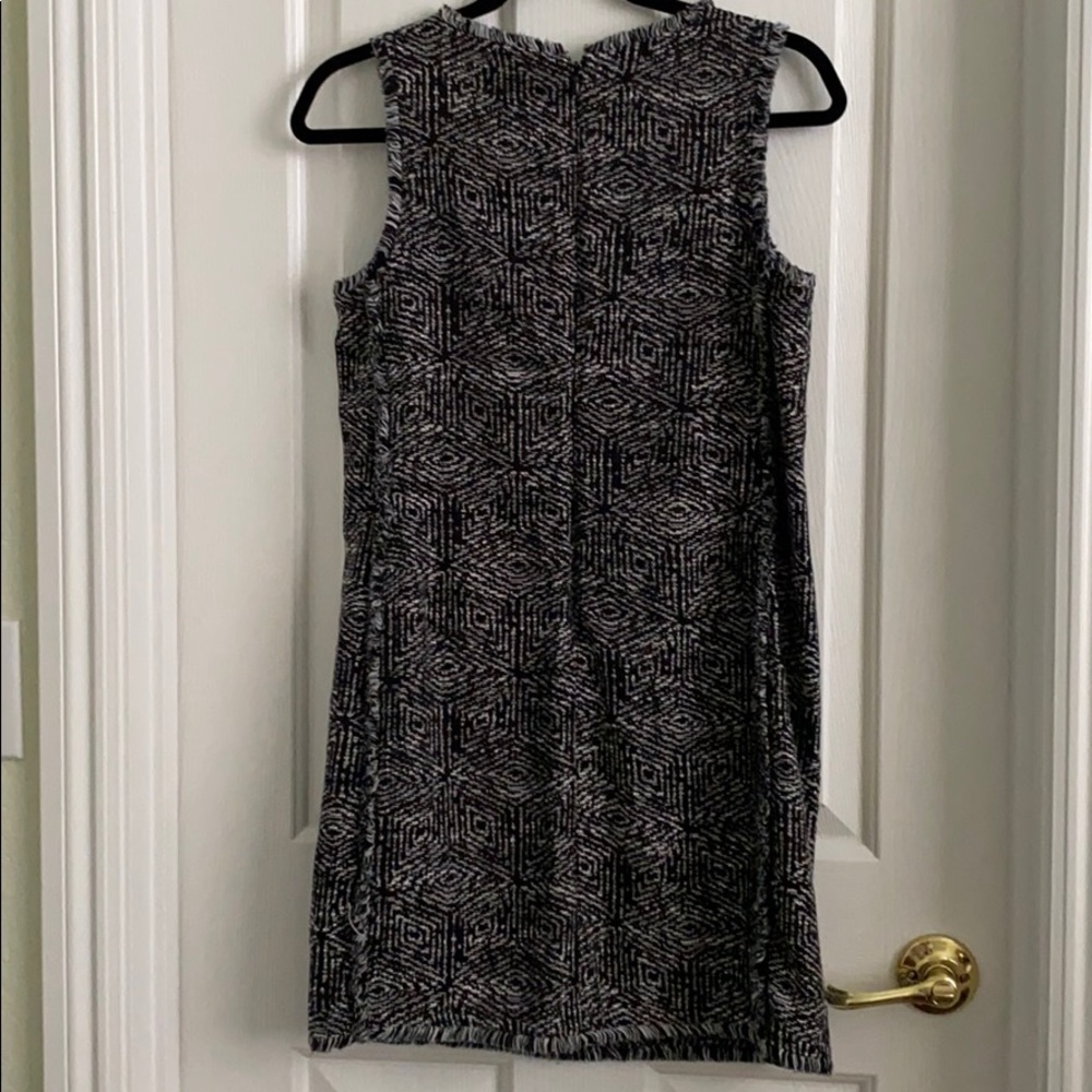 Women dresses - Picture 4 of 5